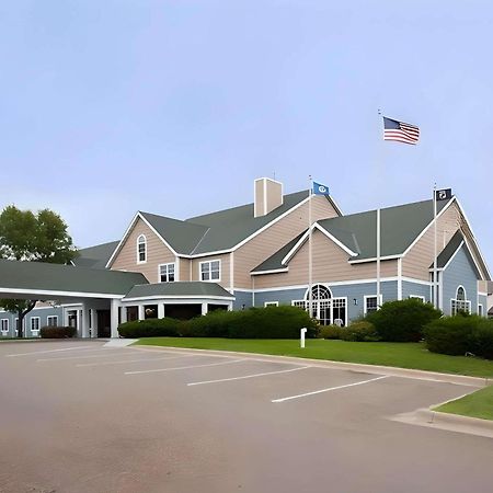 Quality Inn & Suites Стиллуотер Экстерьер фото